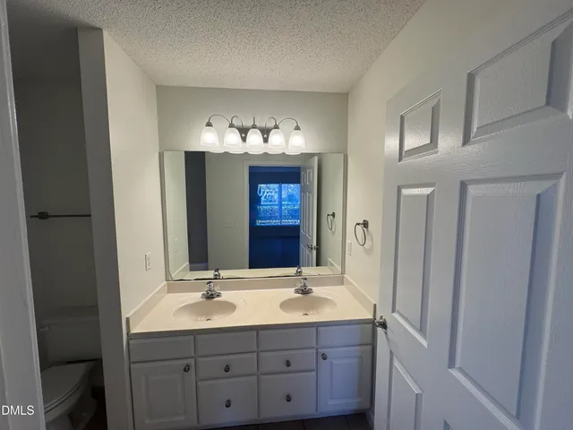 $1,275 | 2511 Huntscroft Lane, Unit 100, Raleigh, NC 27617