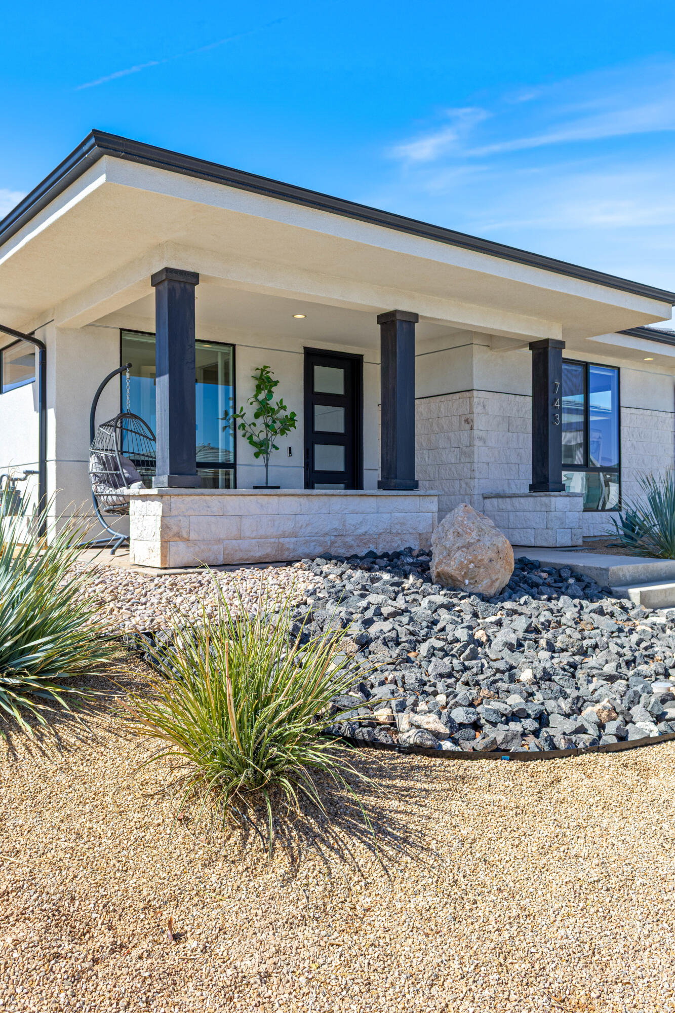 743 Rust Bluff Drive St. George, UT 84790 - Photo 4 of 54 743 W Rust Bluff Dr St George-4