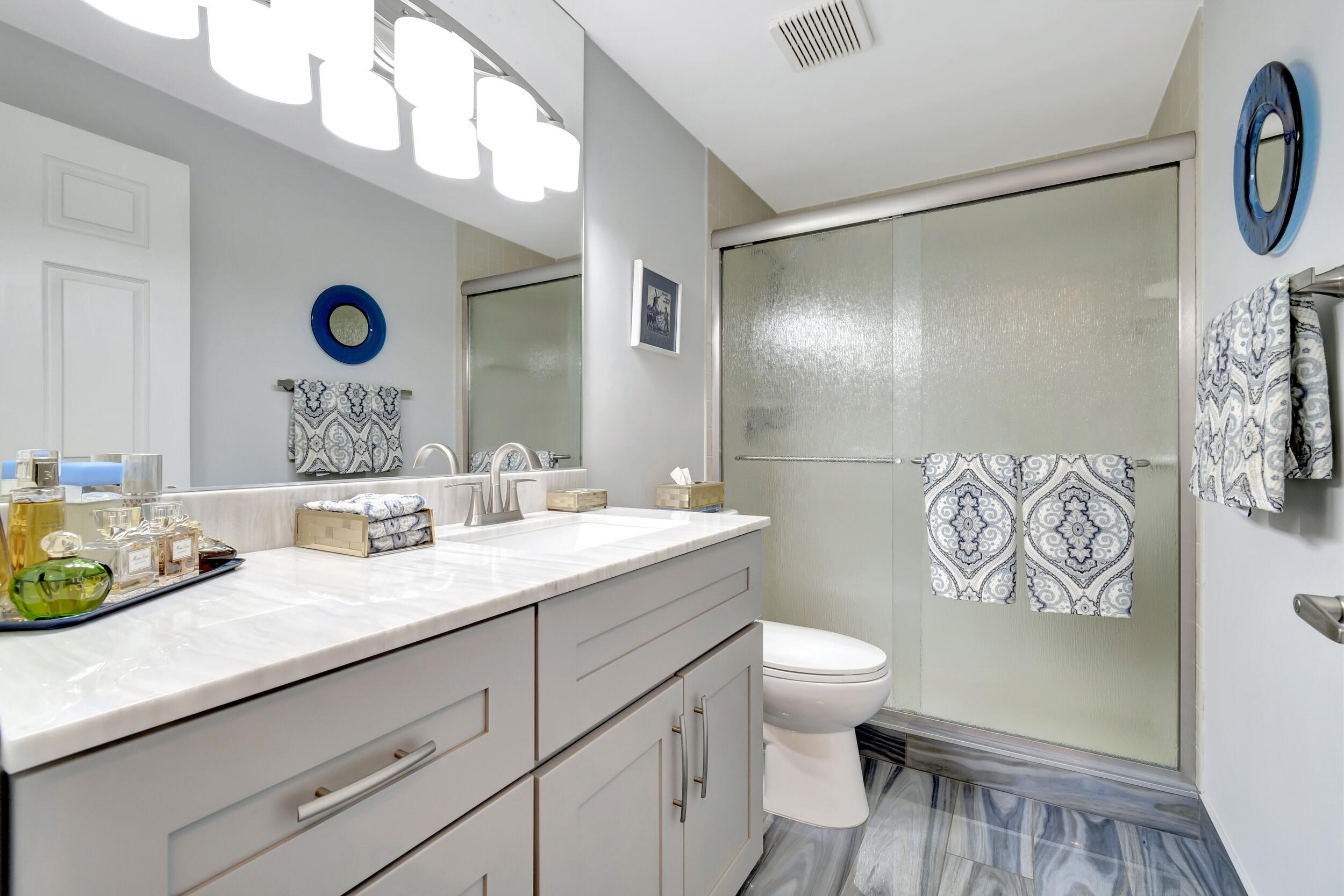 7613 Cinebar Drive Boca Raton, FL 33433 - Photo 26 of 46 2ND BATHROOM