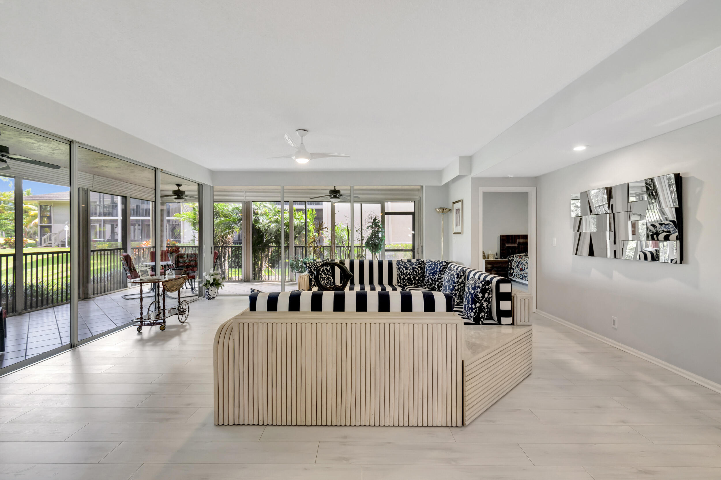 7613 Cinebar Drive Boca Raton, FL 33433 - Photo 7 of 46 LIVING ROOM