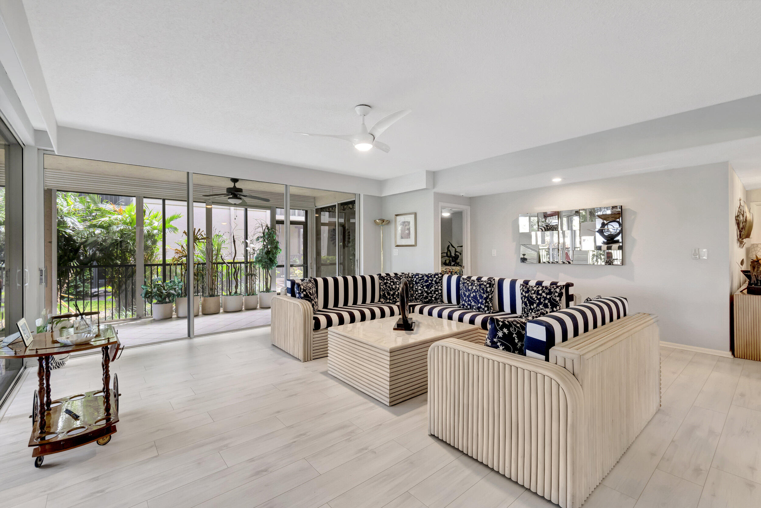 7613 Cinebar Drive Boca Raton, FL 33433 - Photo 9 of 46 LIVING ROOM