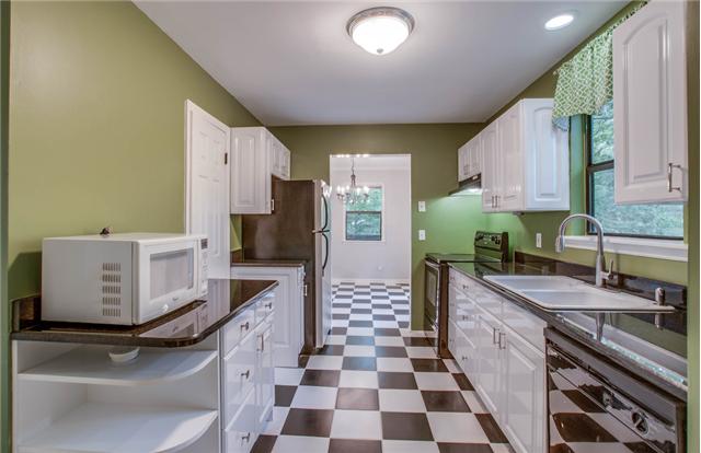 1181 Simms Heights Road Kingston Springs, TN 37082 - Photo 8 of 20 Another view of the kitchen.