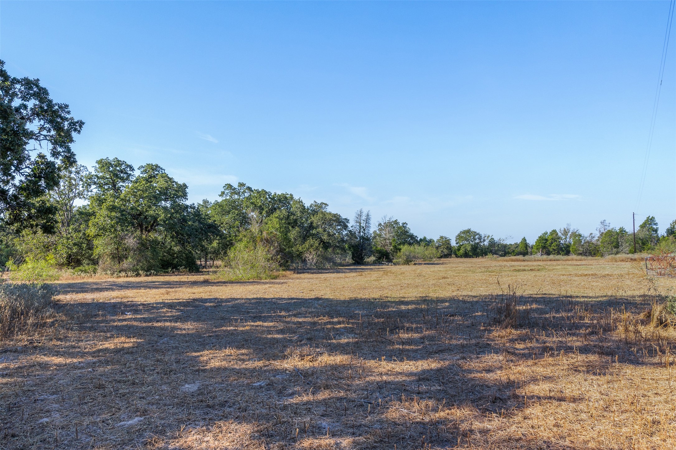 696 Tract 1 Elgin, TX 78621 - Photo 11 of 27 a view of an ocean and beach