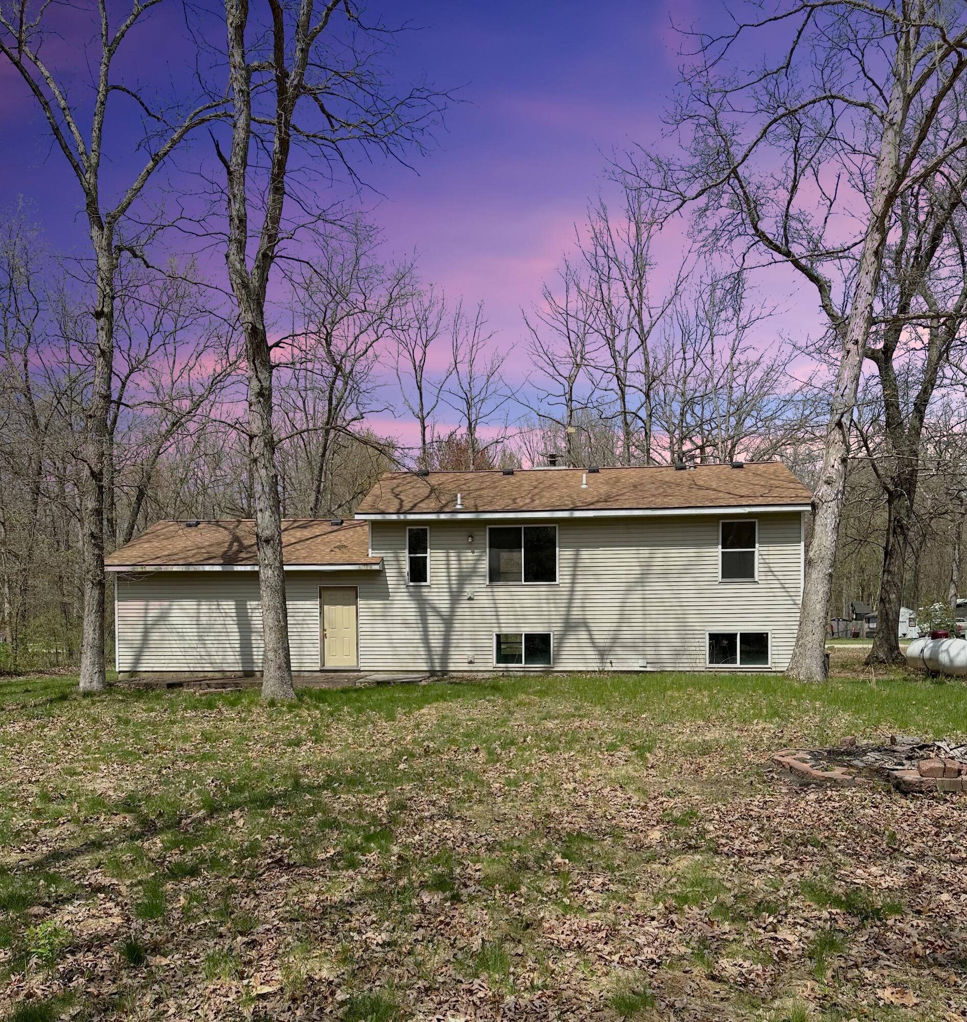 4372 Moore Road Allegan, MI 49010 - Photo 2 of 22 IMG_3579