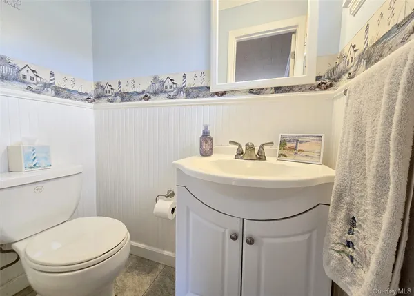 $599,999 | 174 Shelby Avenue, Holbrook, NY 11741