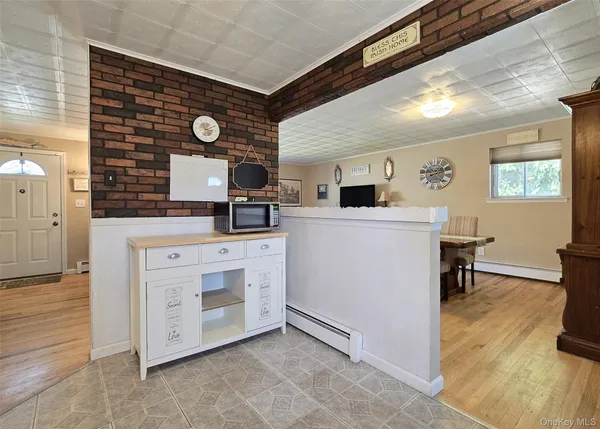 $599,999 | 174 Shelby Avenue, Holbrook, NY 11741