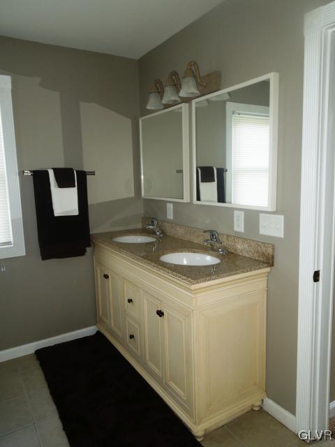 3932 Country Club Road Easton, PA 18045 - Photo 14 of 21 Gallery Image 14