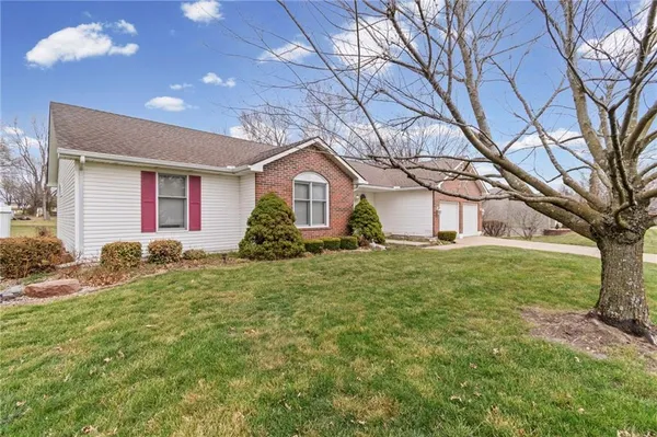 $390,000 | 308 West Dauxville Drive, Richmond, MO 64085