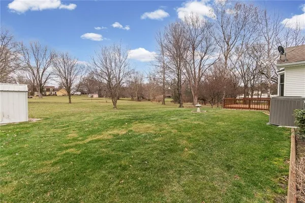 $390,000 | 308 West Dauxville Drive, Richmond, MO 64085