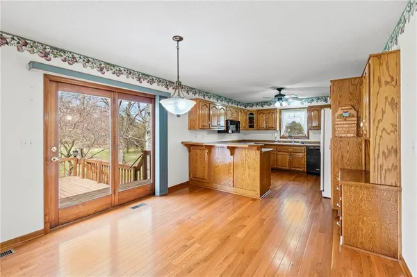 $390,000 | 308 West Dauxville Drive, Richmond, MO 64085