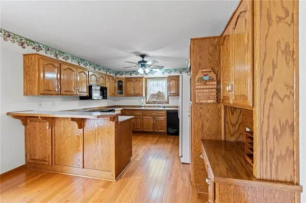 $390,000 | 308 West Dauxville Drive, Richmond, MO 64085