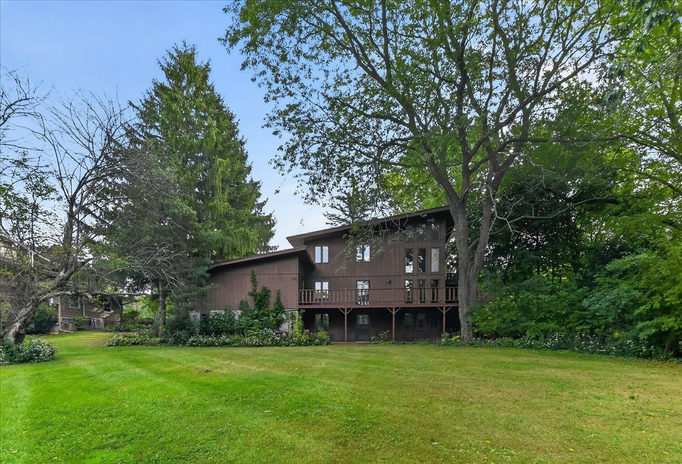 5519 Pheasant Hill Road Monona, WI 53716 - Photo 8 of 70 Gallery Image 8