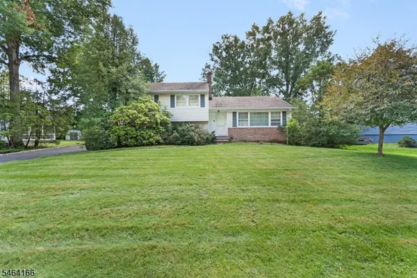 $999,000 | 4 Pierson Lane, Florham Park, NJ 07932