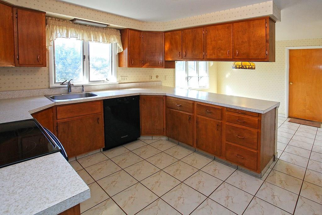 513 Goldsmith Road Pittsburgh, PA 15237 - Photo 4 of 18