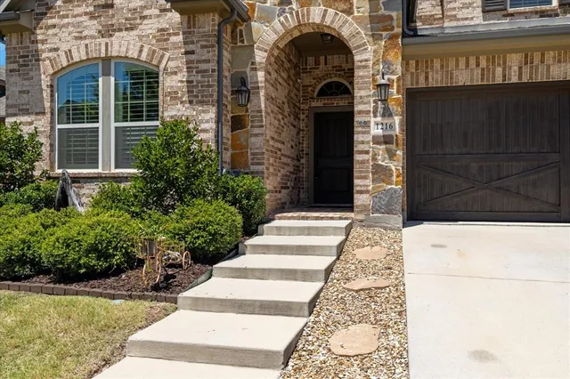 $564,900 | 1216 8th Street, Argyle, TX 76226