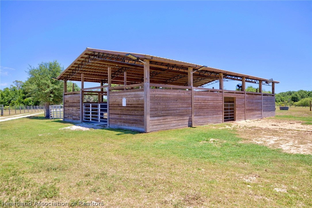 504 Graham Dairy Road Venus, FL 33960 - Photo 5 of 31 Gallery Image 5