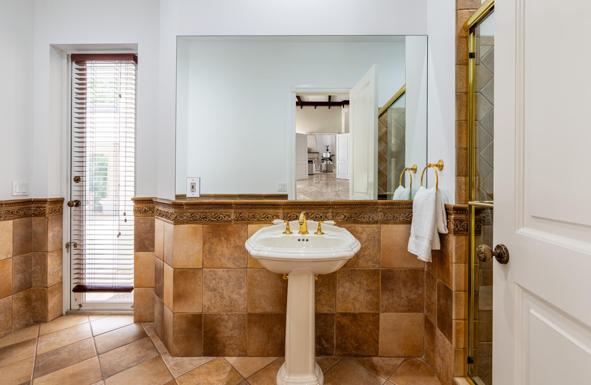 3340 Paddock Road Weston, FL 33331 - Photo 24 of 54 Cabana Bath