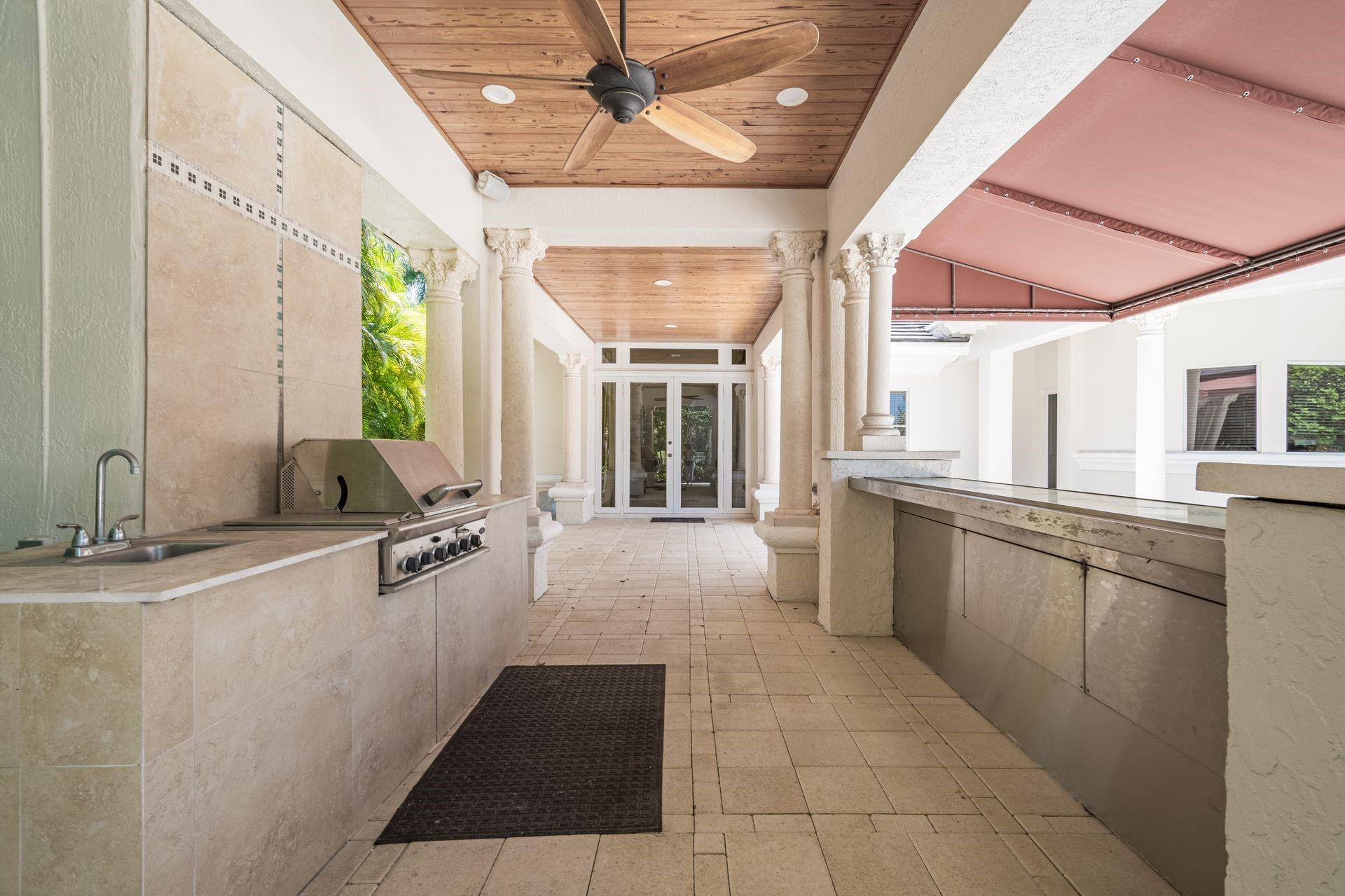 3340 Paddock Road Weston, FL 33331 - Photo 26 of 54 Summer Kitchen