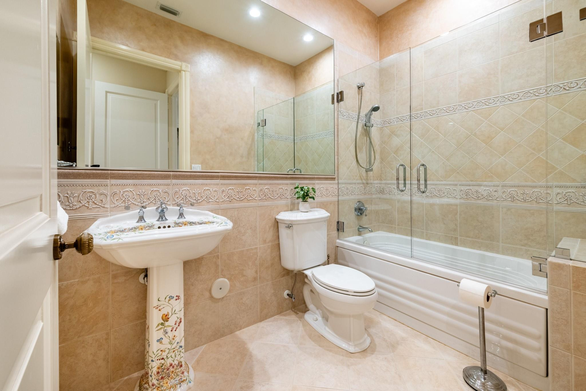 3340 Paddock Road Weston, FL 33331 - Photo 35 of 54 Bathroom #3