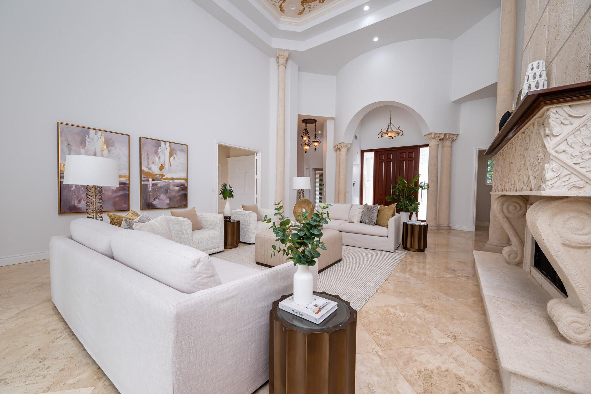 3340 Paddock Road Weston, FL 33331 - Photo 4 of 54 Living Room