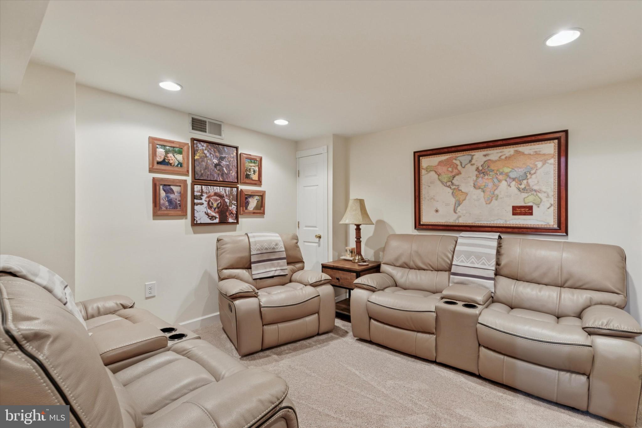 1402 Valley View Warrington, PA 18976 - Photo 30 of 51 a living room with furniture and a couch