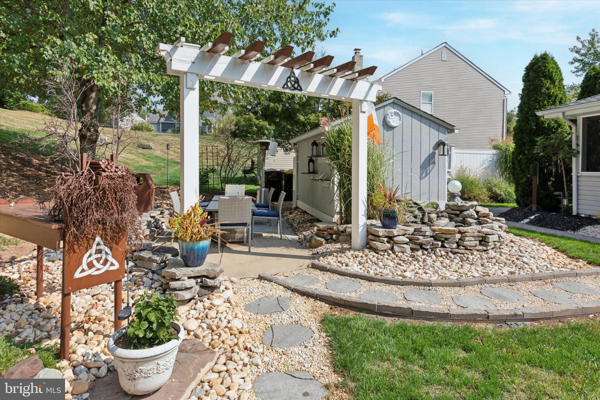 1402 Valley View Warrington, PA 18976 - Photo 38 of 51 a view of a house with backyard and sitting area