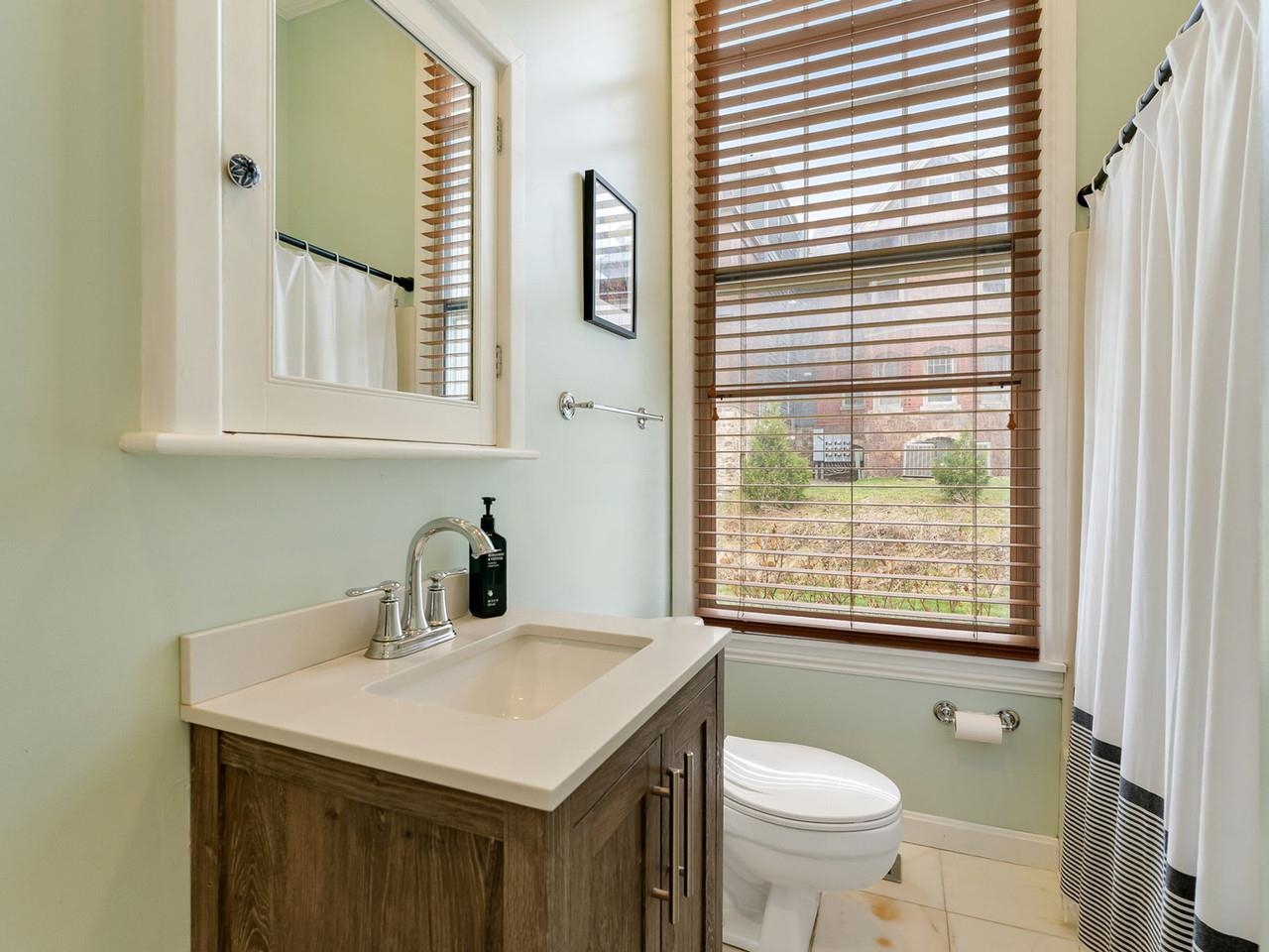 300 Main Street, Unit 2 Burlington, VT 05401 - Photo 20 of 26