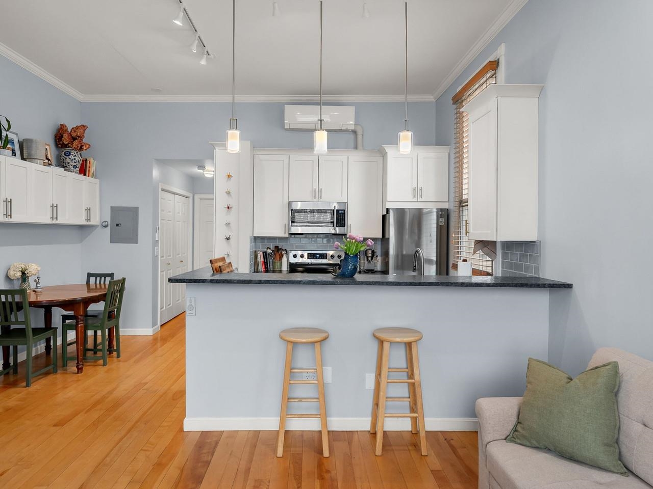 300 Main Street, Unit 2 Burlington, VT 05401 - Photo 4 of 26