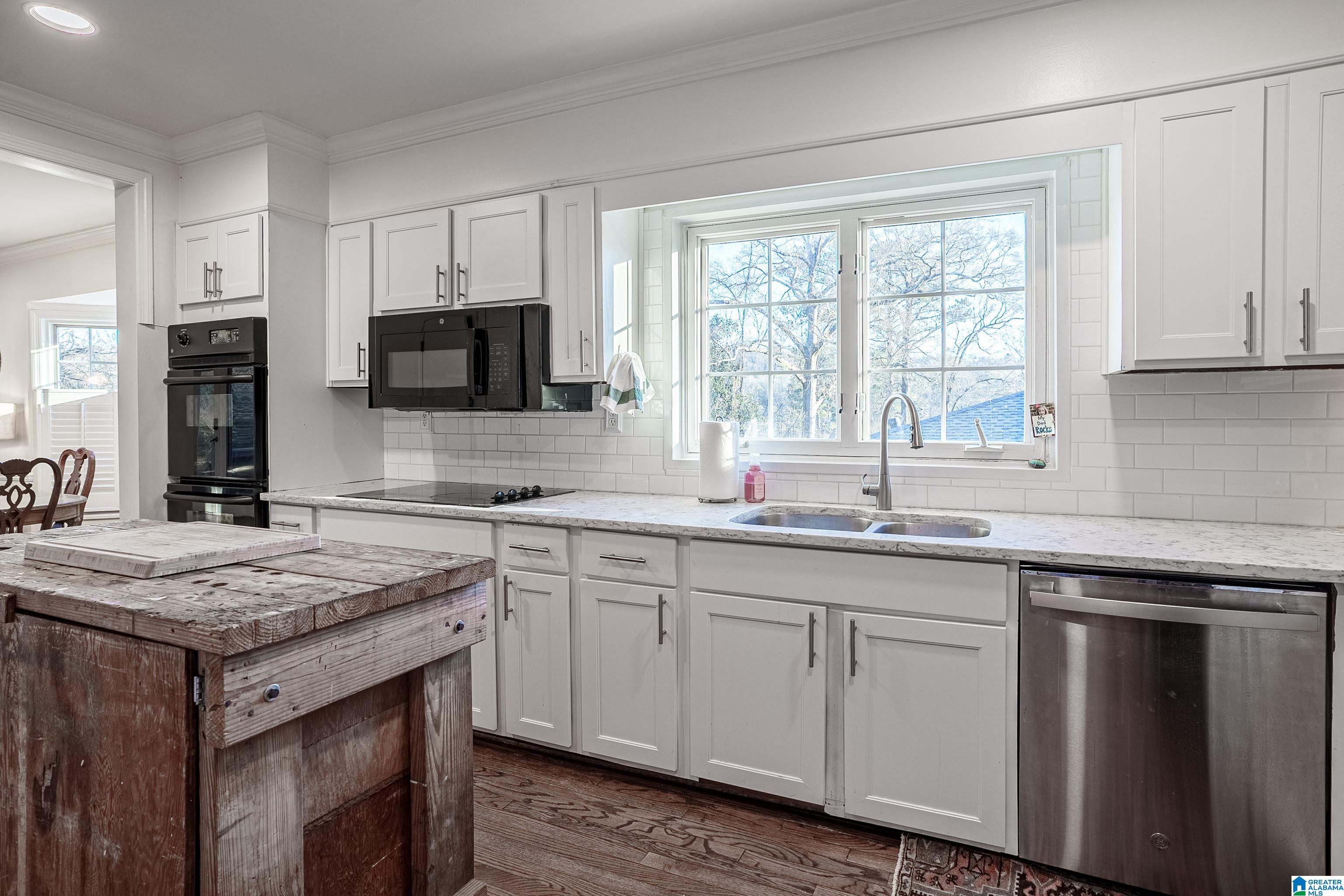 121 Rockaway Road Birmingham, AL 35209 - Photo 15 of 35