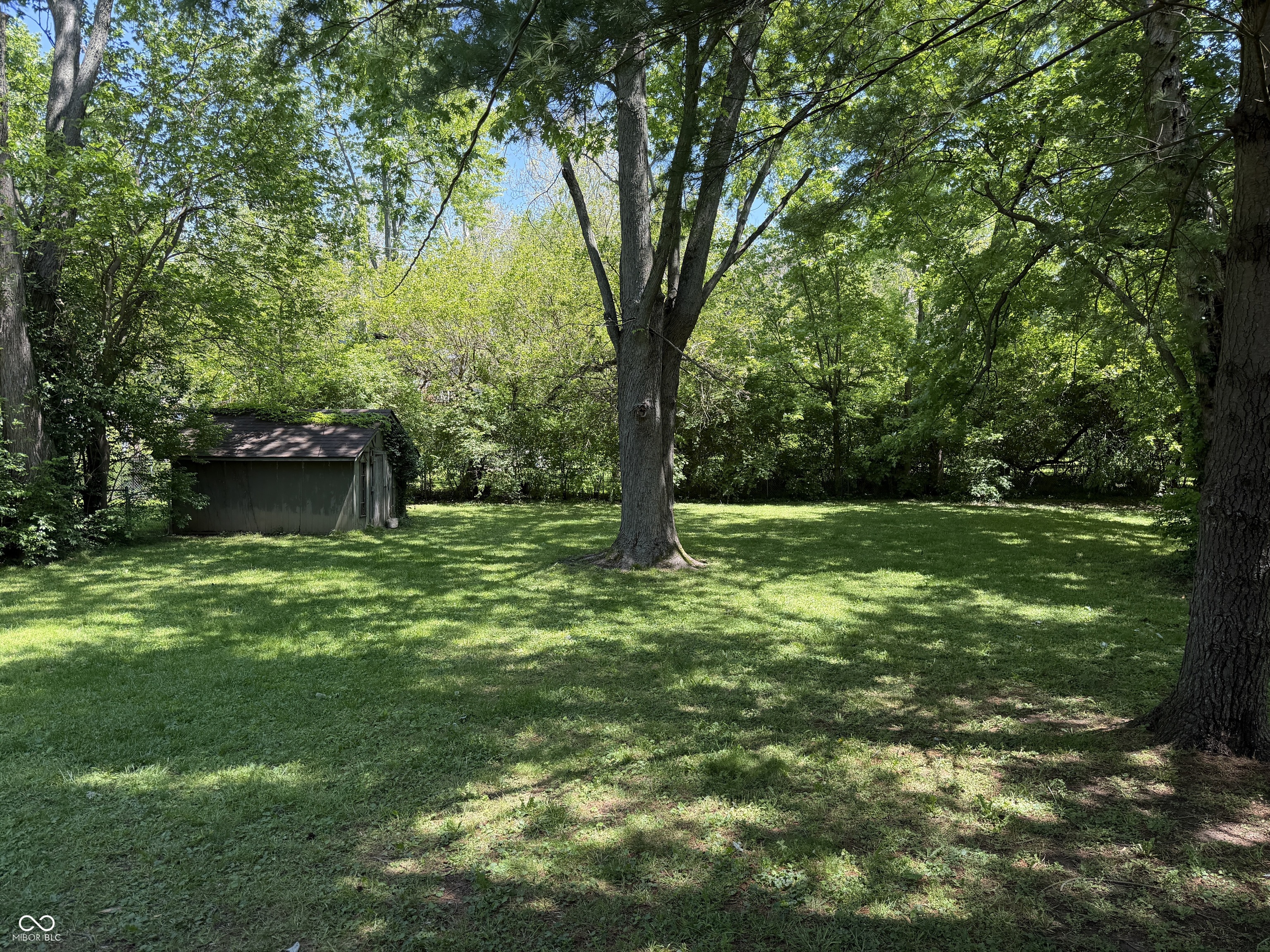 8061 Folkstone Road Indianapolis, IN 46268 - Photo 26 of 29 Gallery Image 26