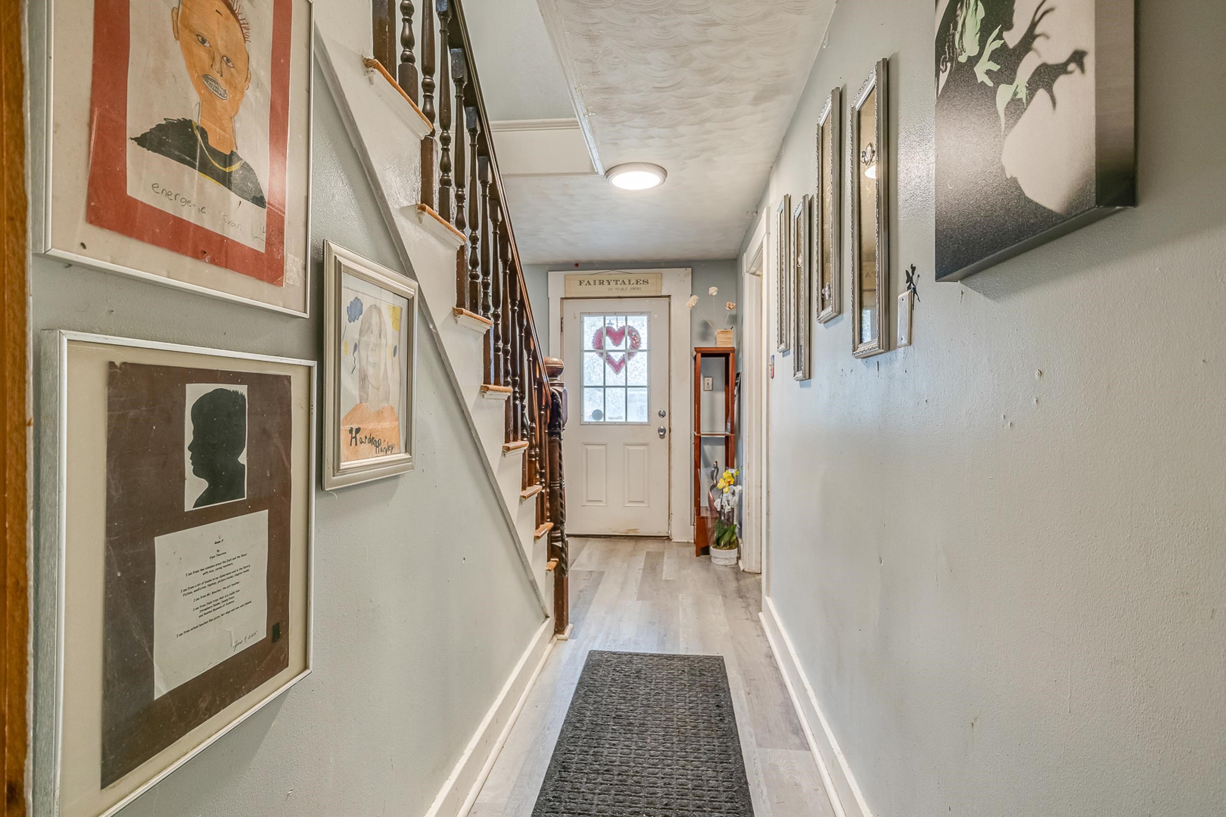 8 Myrtle Street Somersworth, NH 03878 - Photo 4 of 31