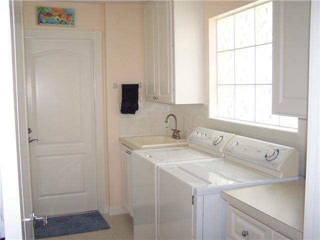 763 Southwest Balmoral Trace Stuart, FL 34997 - Photo 16 of 24 Gallery Image 16