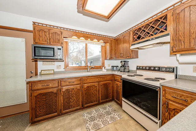 $499,900 | 6770 Lee Harbor Lane, Black Wolf, WI 54902