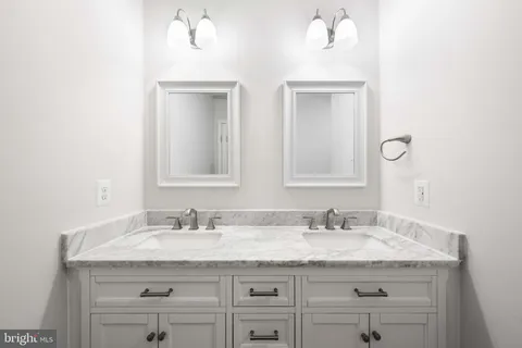 $289,000 | 492 Mitchell Avenue, Hagerstown, MD 21740