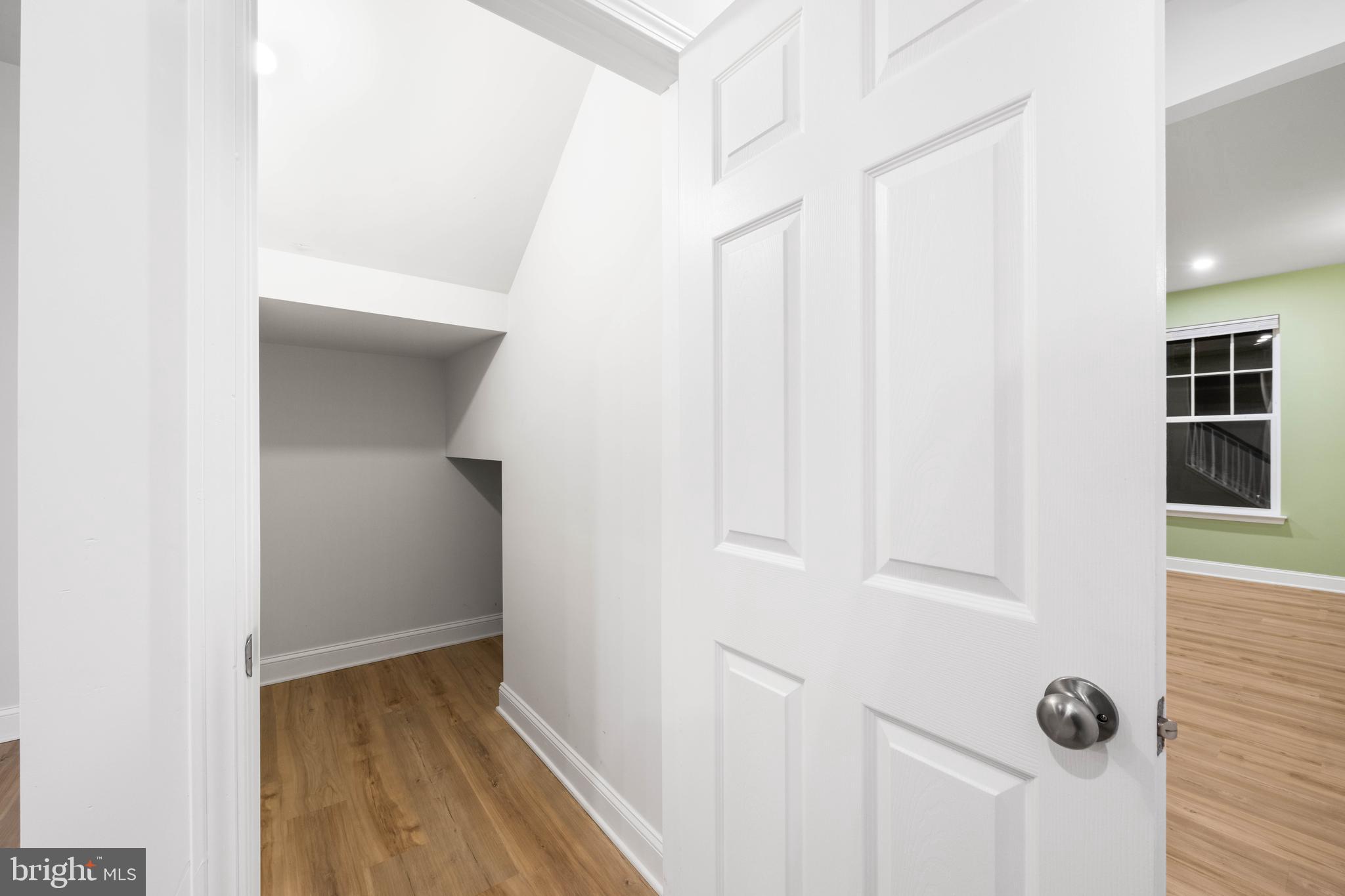 492 Mitchell Avenue Hagerstown, MD 21740 - Photo 6 of 19