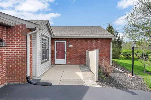$200,000 | 1160 Stoneycreek Court, Lancaster, OH 43130
