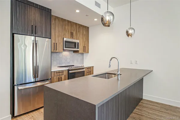 $4,500 | 39 Washington Avenue, Unit 205, Pleasantville, NY 10570