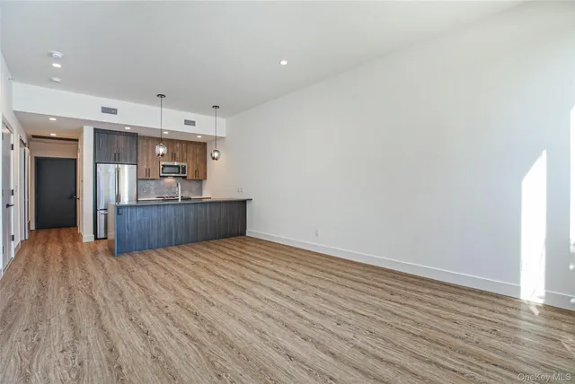 $4,750 | 39 Washington Avenue, Unit 205, Pleasantville, NY 10570