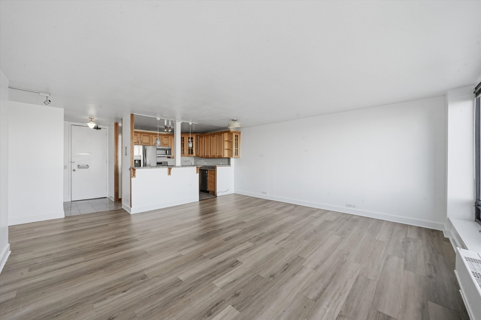 5445 North Sheridan Road, Unit 1603 Chicago, IL 60640 - Photo 7 of 21