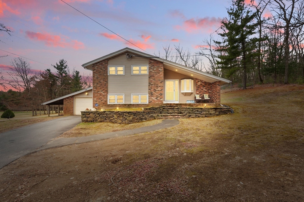 100 White Loaf Road Southampton, MA 01073 - Photo 1 of 40 Gallery Image 1