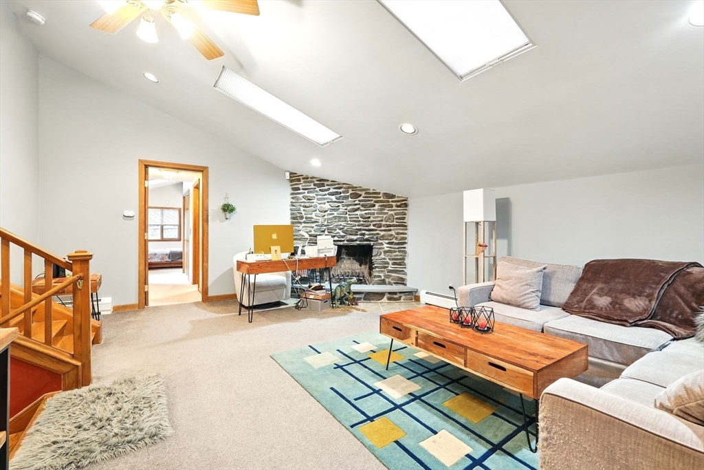 100 White Loaf Road Southampton, MA 01073 - Photo 5 of 40 Gallery Image 5