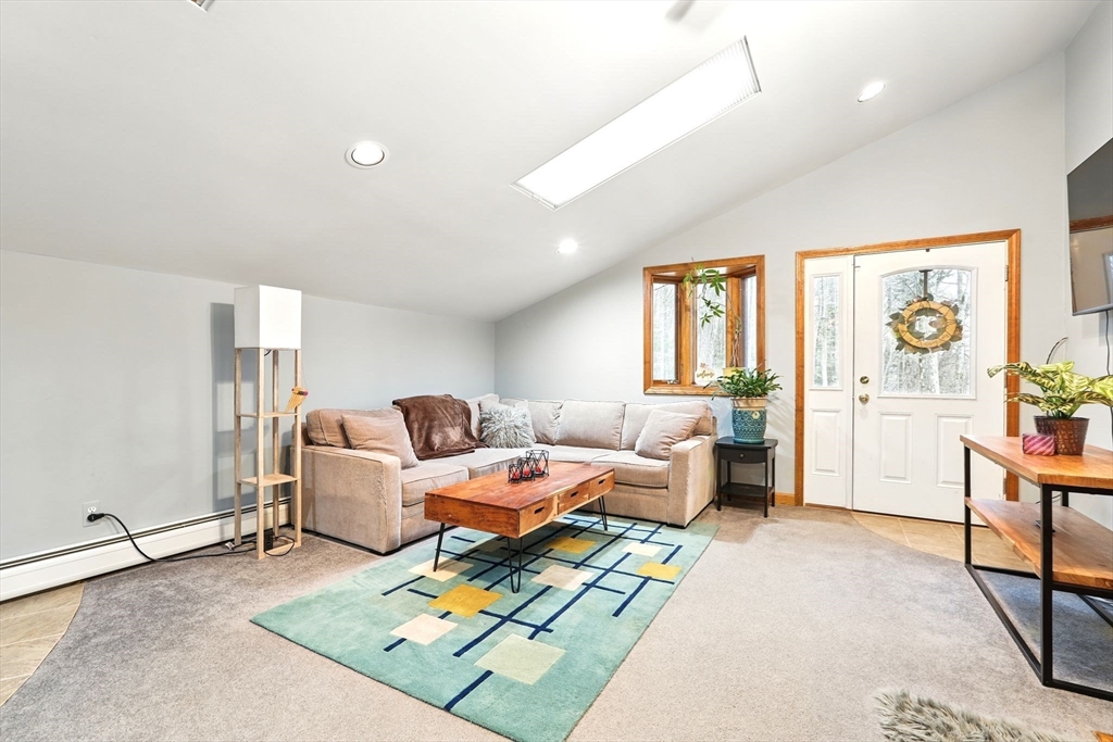 100 White Loaf Road Southampton, MA 01073 - Photo 6 of 40 Gallery Image 6
