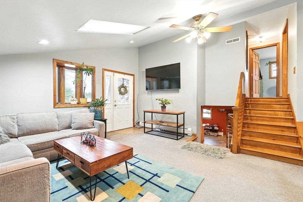 100 White Loaf Road Southampton, MA 01073 - Photo 7 of 40 Gallery Image 7