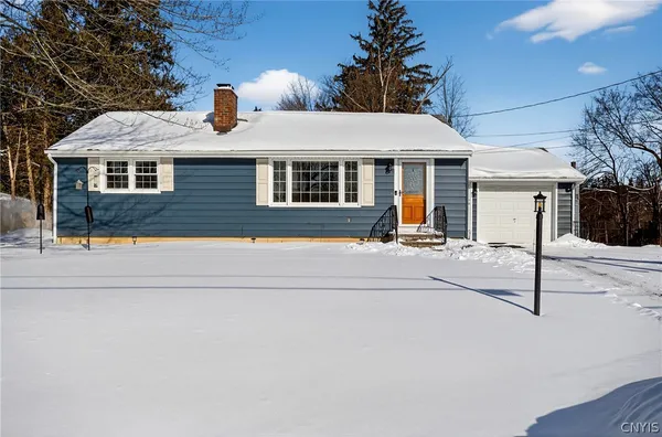 $229,900 | 106 West Dauenhauer Street, Manlius, NY 13057
