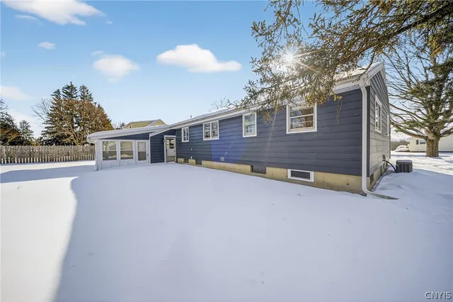 $229,900 | 106 West Dauenhauer Street, Manlius, NY 13057