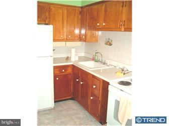23 Carole Road Newark, DE 19713 - Photo 3 of 12 Gallery Image 3