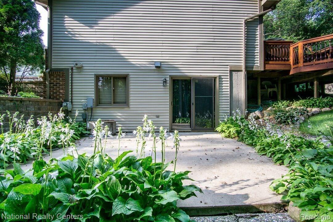 14429 Hess Road Holly, MI 48442 - Photo 31 of 34 walk out lower level