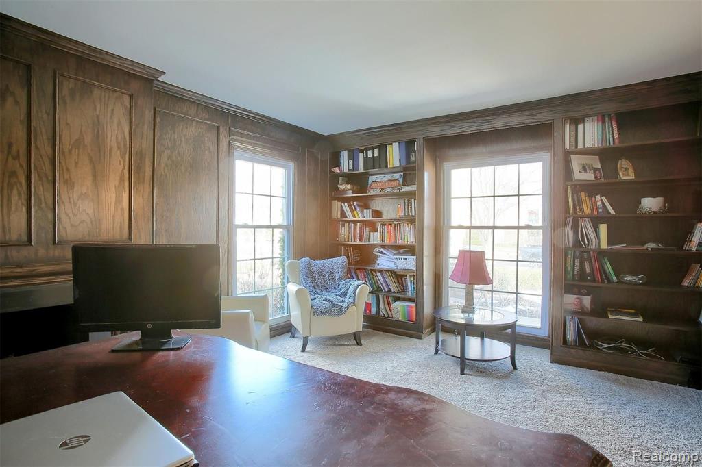 291 Touraine Road Grosse Pointe Farms, MI 48236 - Photo 10 of 35