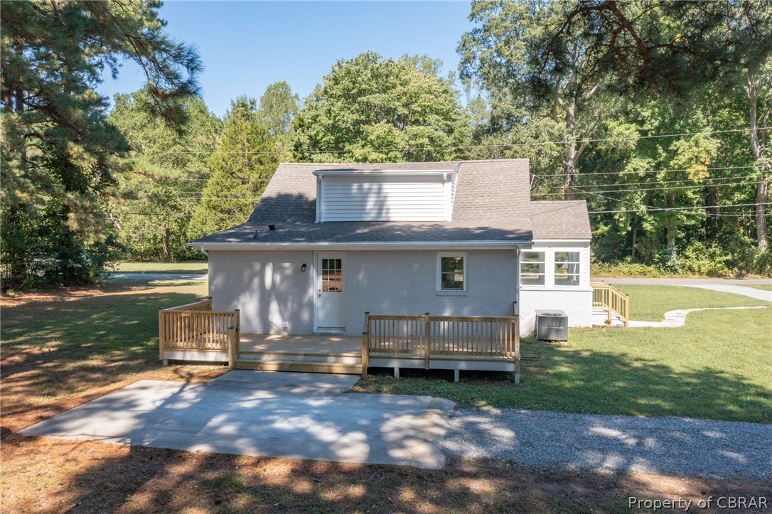 880 Ditchley Road Kilmarnock, VA 22482 - Photo 4 of 32