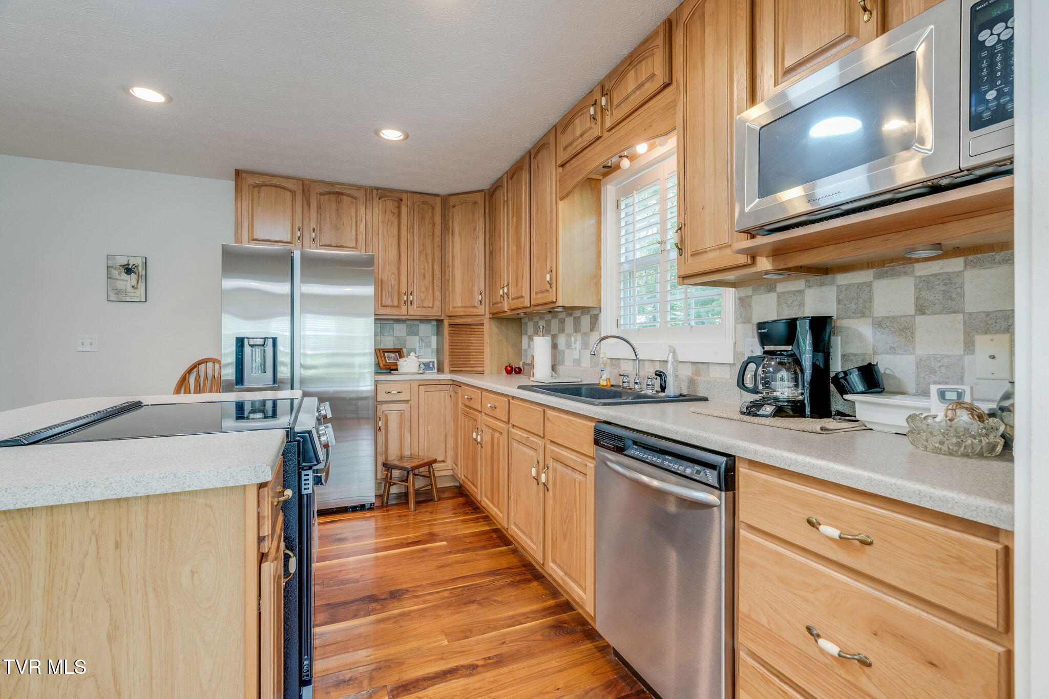 123 Mashburn Lane Erwin, TN 37650 - Photo 11 of 35 011